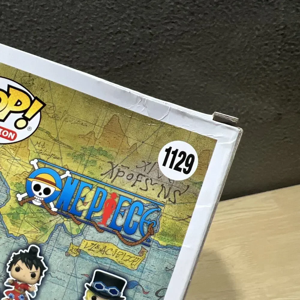FUNKO POP! Animation One Piece Samurai Brook #1129 Shop Exclusive Read